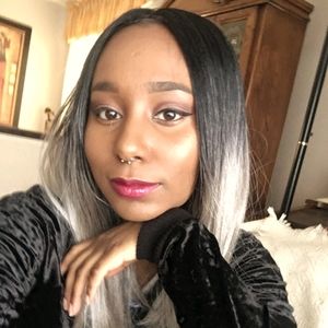 Meet your posher...Jen